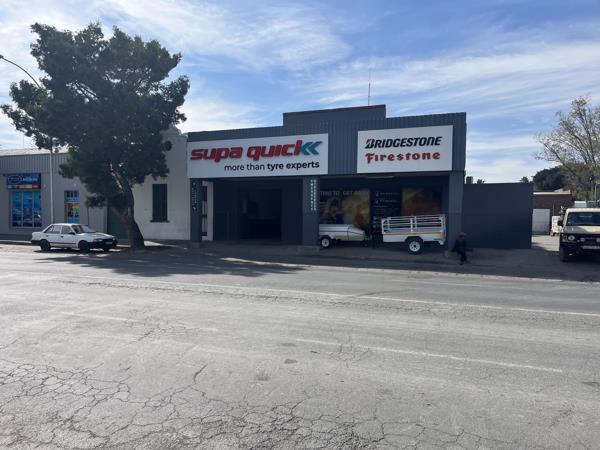 1 050 m² Commercial space