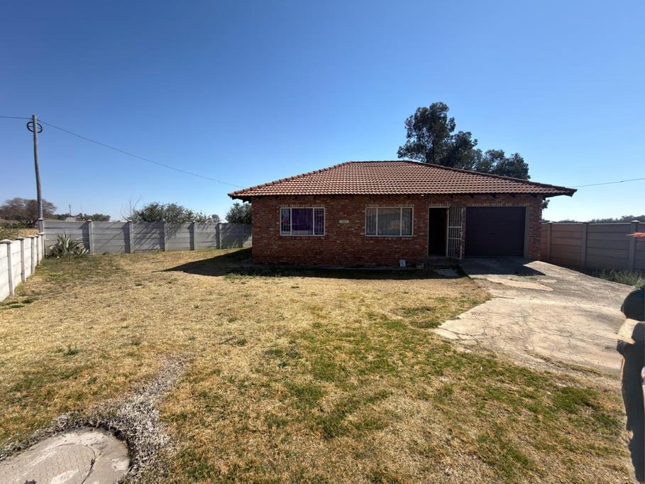 2 Bedroom House