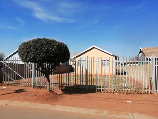 2 Bedroom House