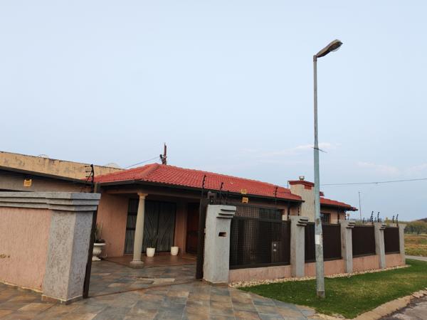 2 Bedroom House