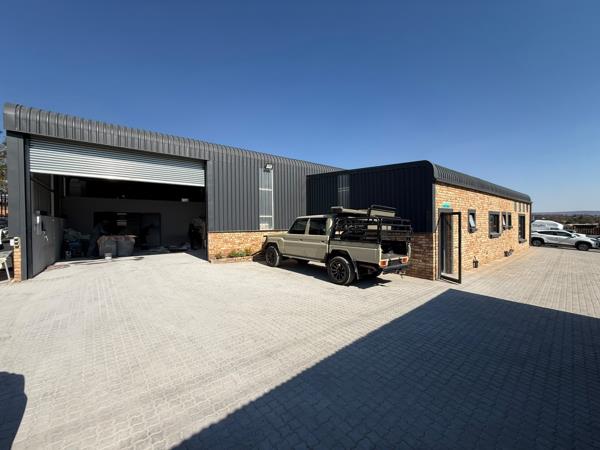 589 m² Industrial space