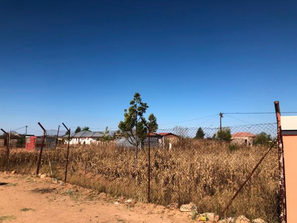 900 m² Land