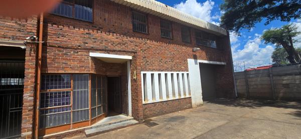 700 m² Industrial space