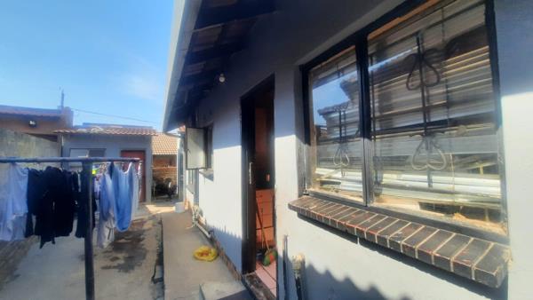 9 Bedroom House