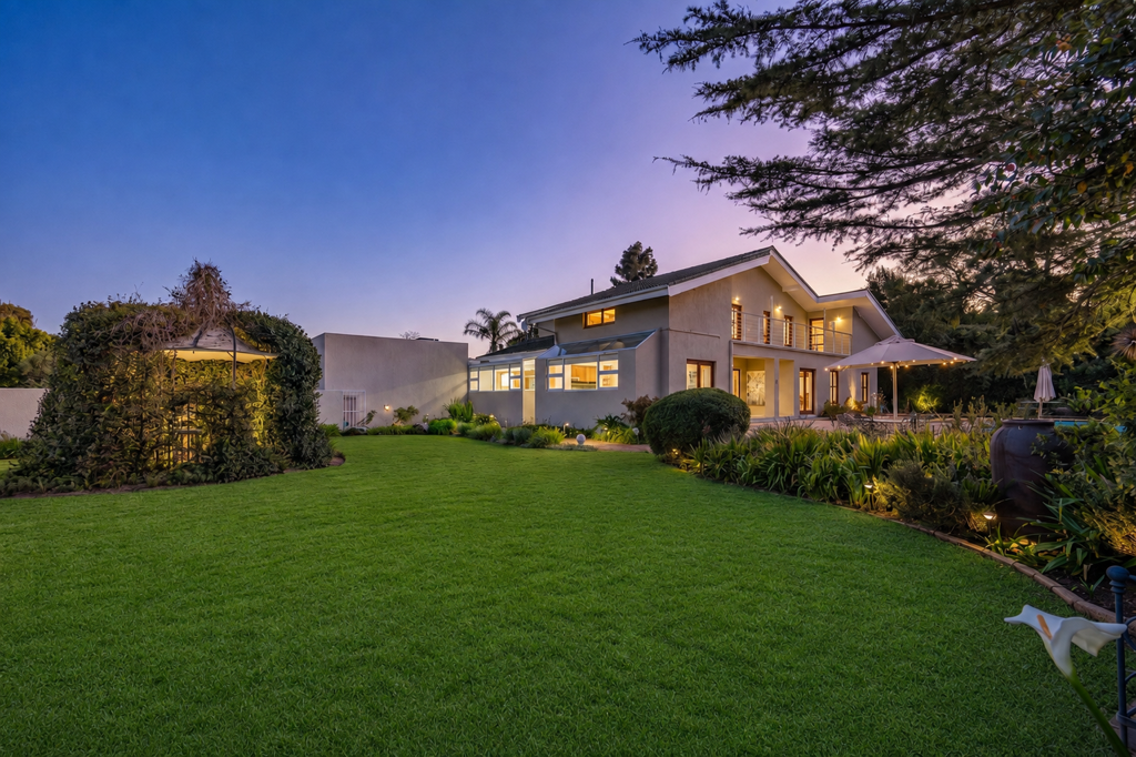 5 Bedroom House