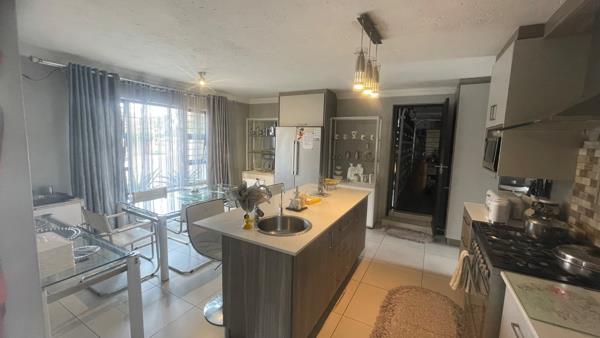 4 Bedroom Townhouse