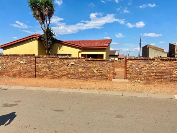 2 Bedroom House