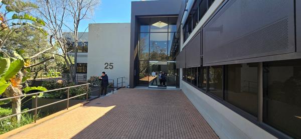 266 m² Commercial space