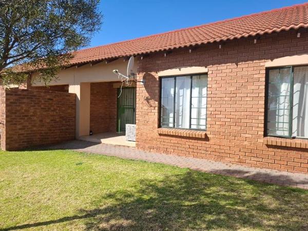 2 Bedroom Simplex