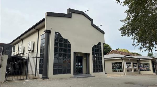 2 740 m² Commercial space