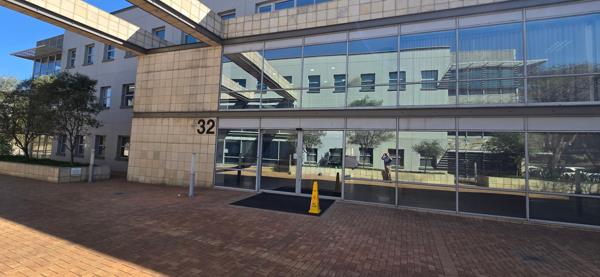 723 m² Commercial space
