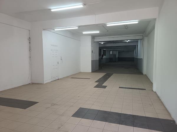 400 m² Commercial space