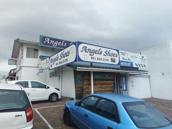 180 m² Retail Space