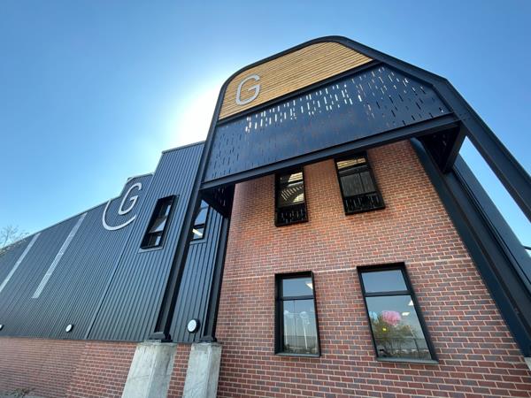 1 081 m² Commercial space