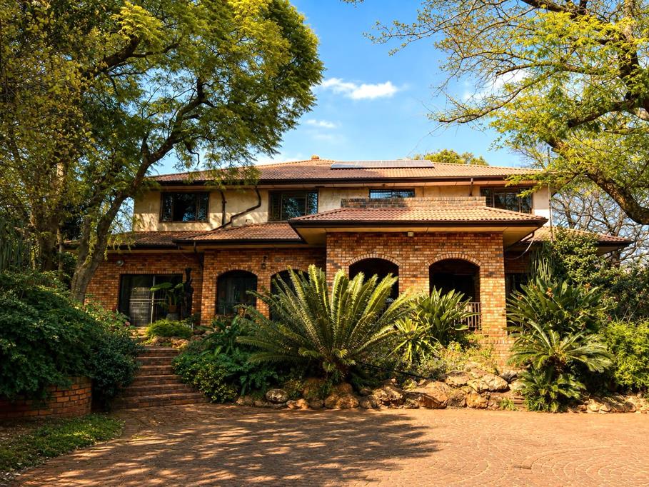 5 Bedroom House