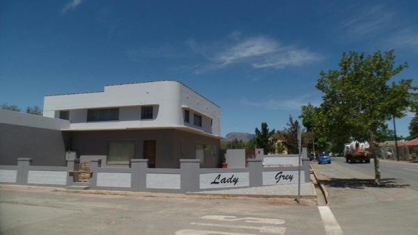 450 m² Retail Space