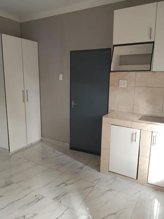 1 Bedroom House