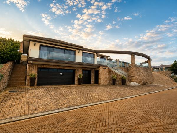 6 Bedroom House