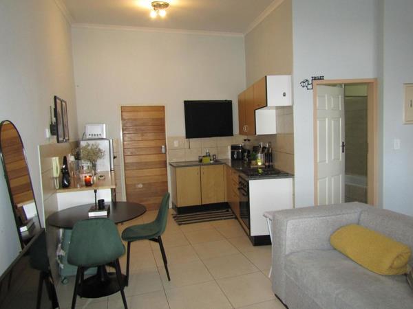Studio Apartment