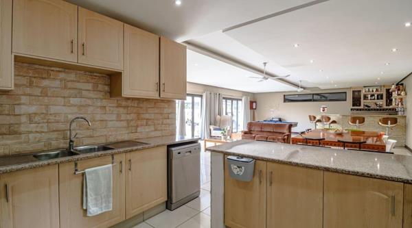 5 Bedroom House