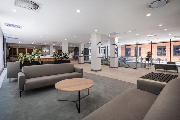 117.3 m² Commercial space