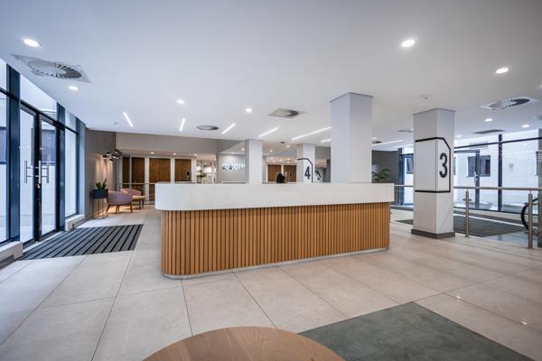 117.3 m² Commercial space