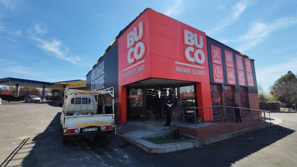 735 m² Retail Space
