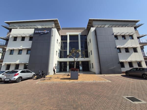 154 m² Commercial space