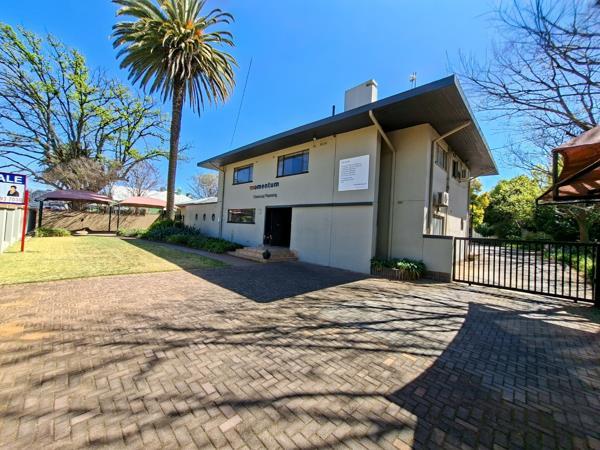 800 m² Office Space