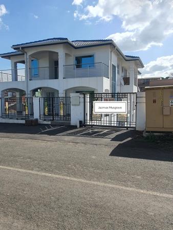 9 Bedroom House