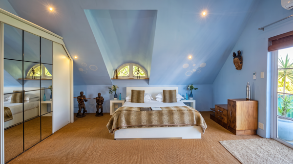 8 Bedroom House