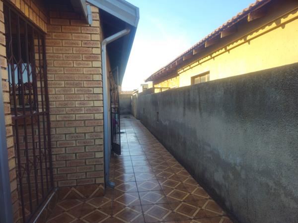 2 Bedroom House