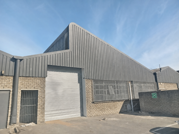 925 m² Industrial space