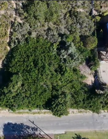 875 m² Land