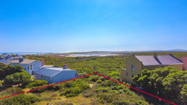 745 m² Land