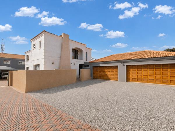 5 Bedroom House