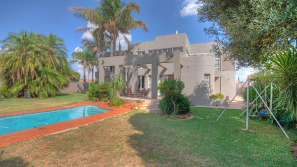 7 Bedroom House