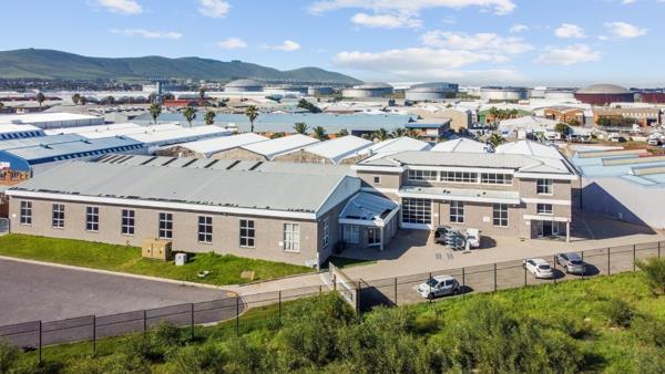2 945 m² Industrial space