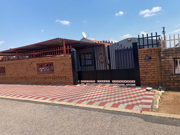 2 Bedroom House