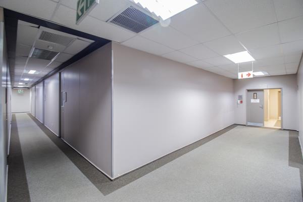 99 m² Commercial space
