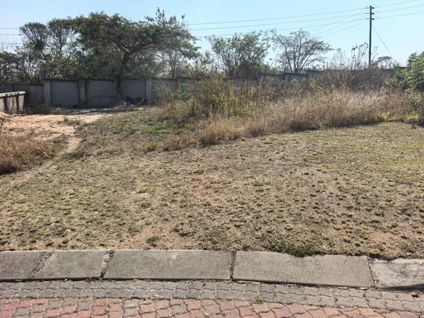 536 m² Land