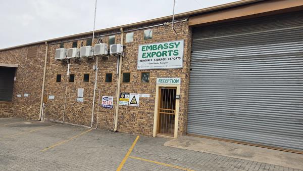 744 m² Industrial space