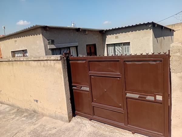 6 Bedroom House