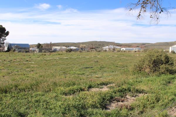 2 141 m² Land