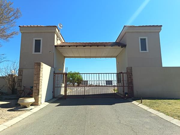 840 m² Land