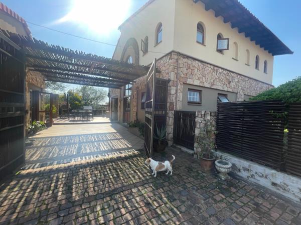 8 566 m² Farm