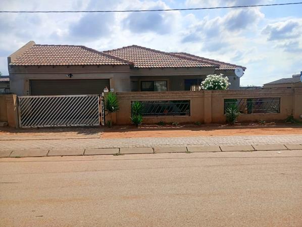5 Bedroom House