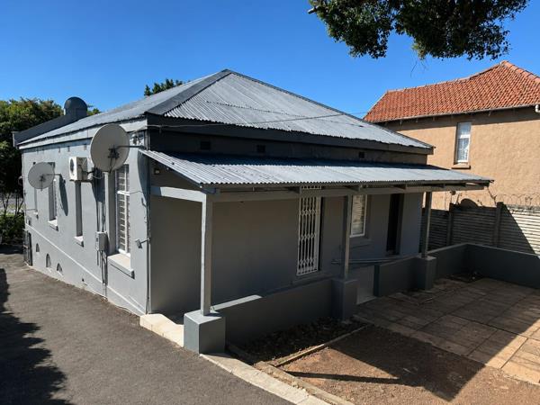 8 Bedroom House