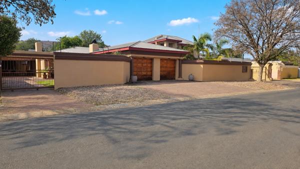 7 Bedroom House