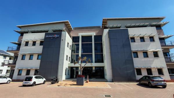 154 m² Office Space